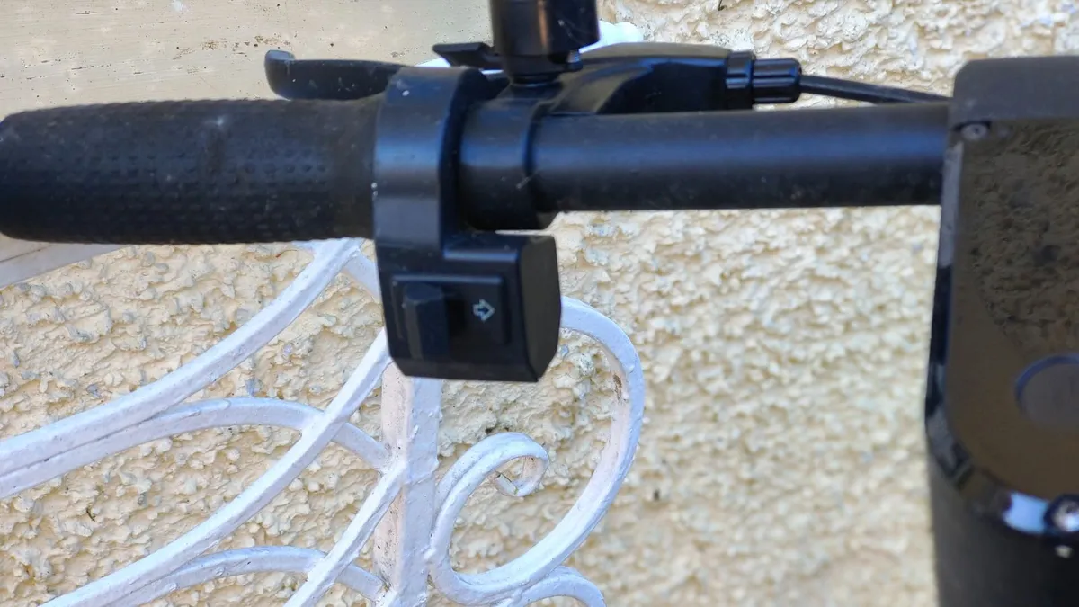 Electric Scooter - Image 3