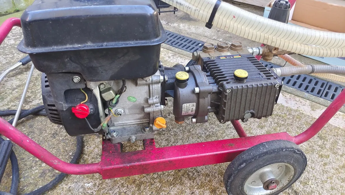 Petrol Power washer - Image 3