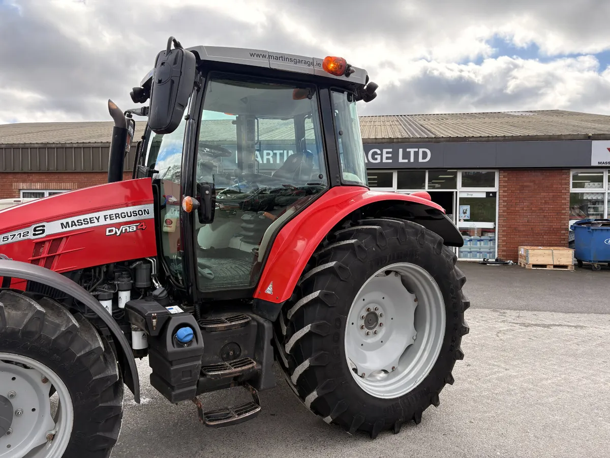 Massey Ferguson 5712S - Image 3