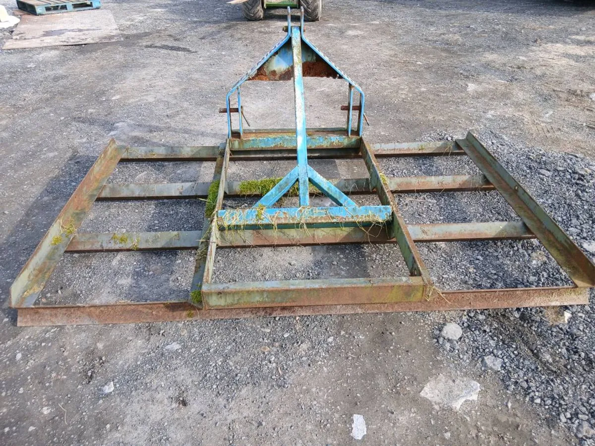 Land leveller - Image 1