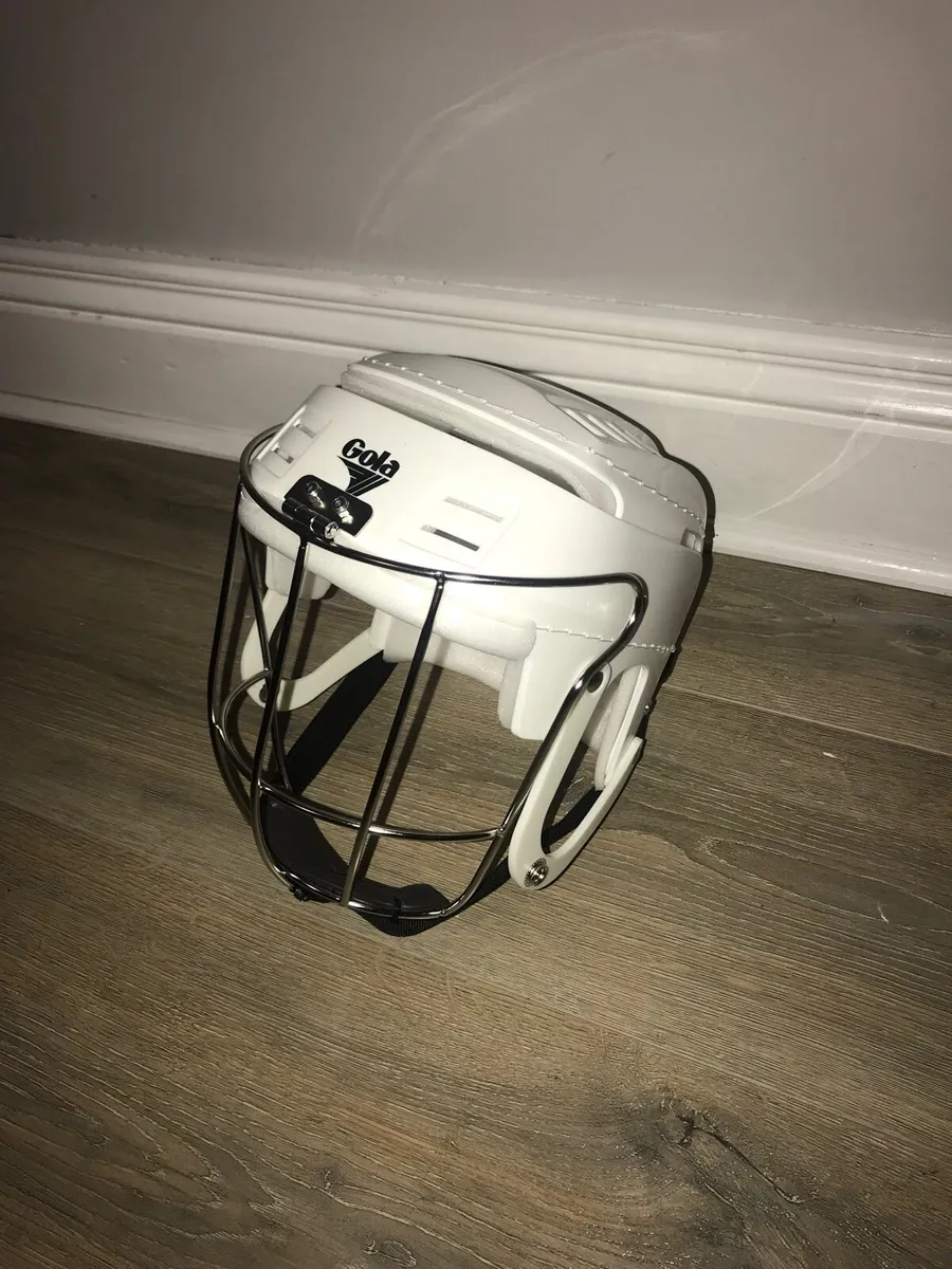 Gola Hurling Helmet - Image 4