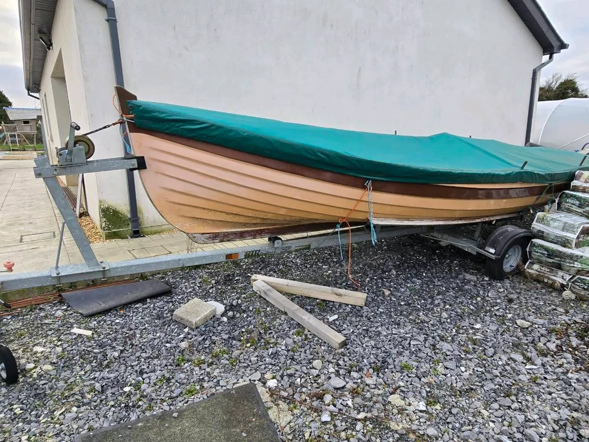 Lakeboat and trailer - Image 4