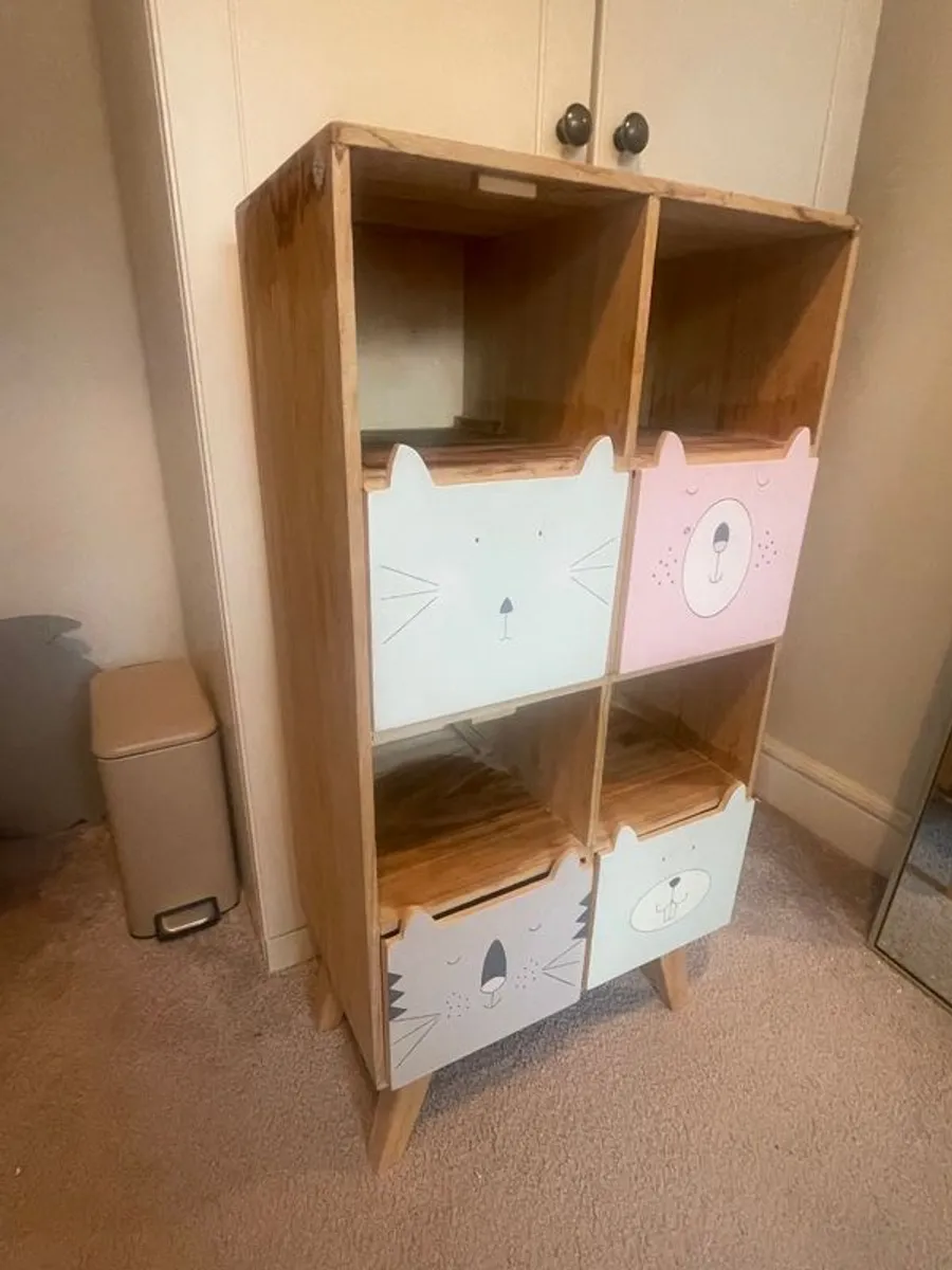 Kids locker - Image 1