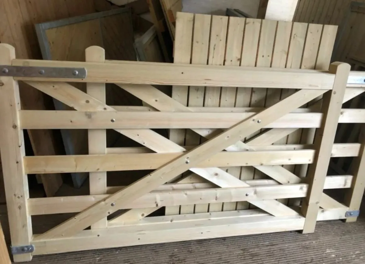 Field Gate Nutgrove Single- made to order - Image 1