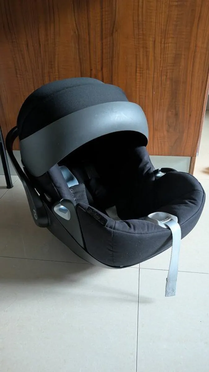 Cybex Cloud Z i-Size car seat - Image 2