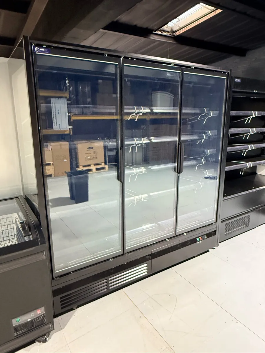Super market Fridge with Doors - Image 1