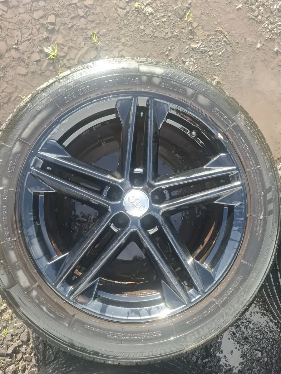 19" Genuine Audi Q5 S Line Alloys with tyres - Image 3