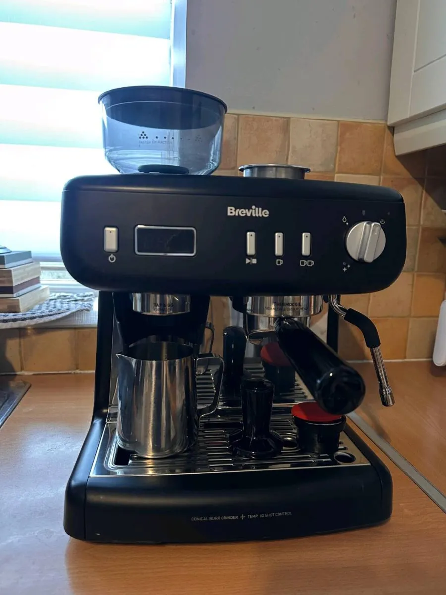 Breville Barista Max+ Espresso Machine - Image 4