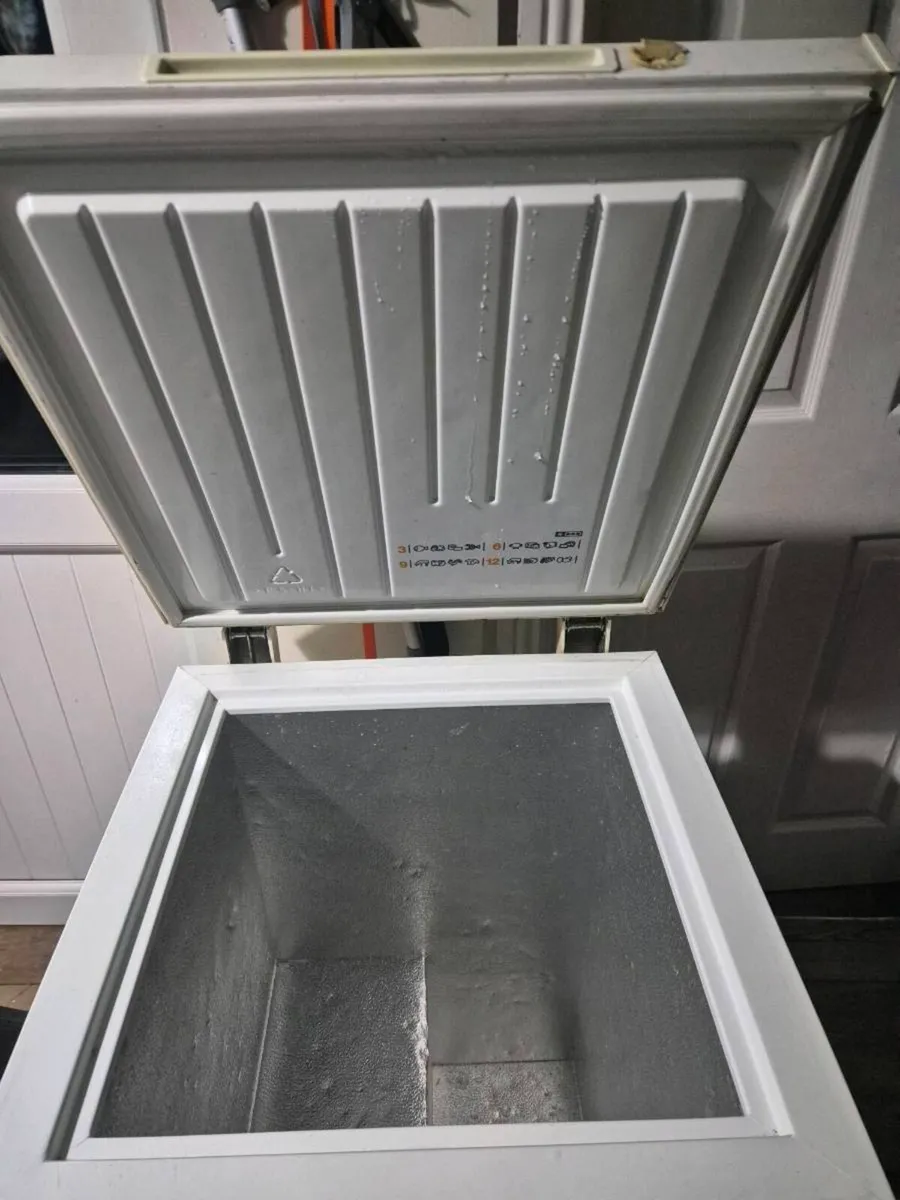 Zanussi chest freezer - Image 4