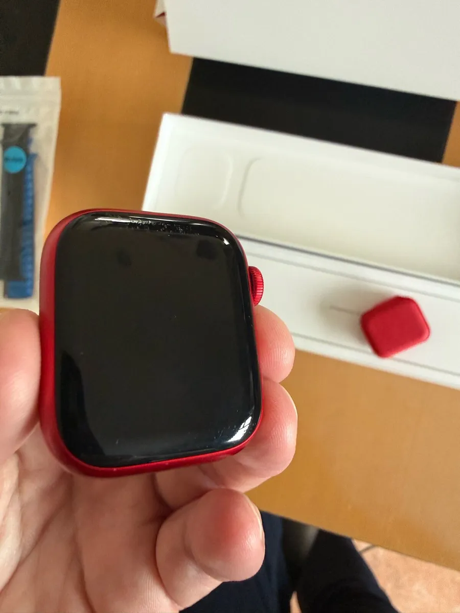Apple Watch Series 8 GPS + Cellular - Image 1
