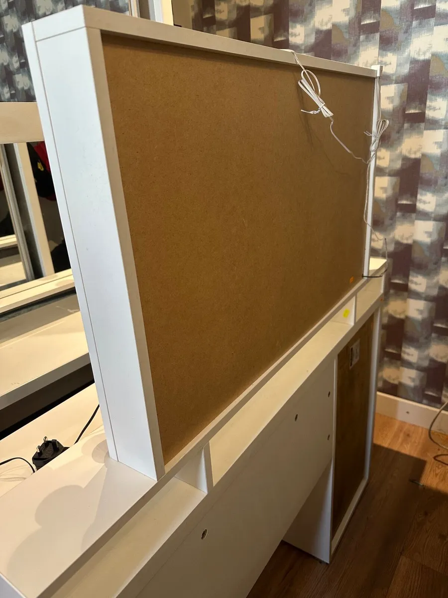 Dressing table - Image 2