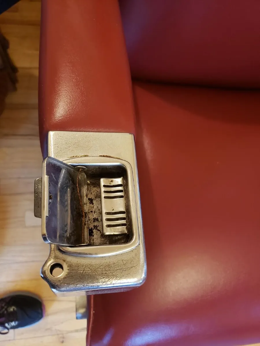 Barbers Chair - Original 1960's Belmont - Image 4