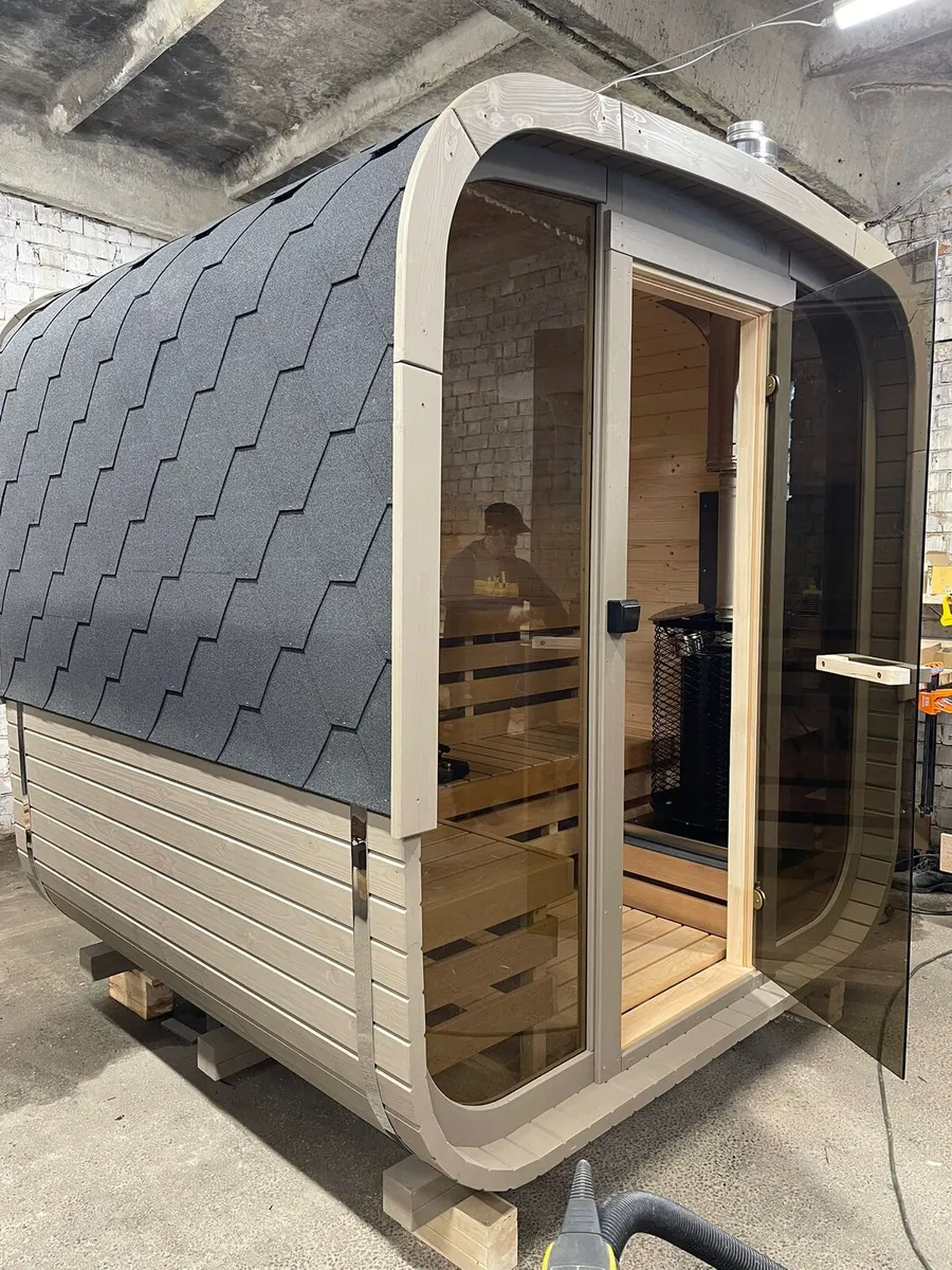 Hot tub - Jacuzzi (spa) 2 or 6 seater - Image 1