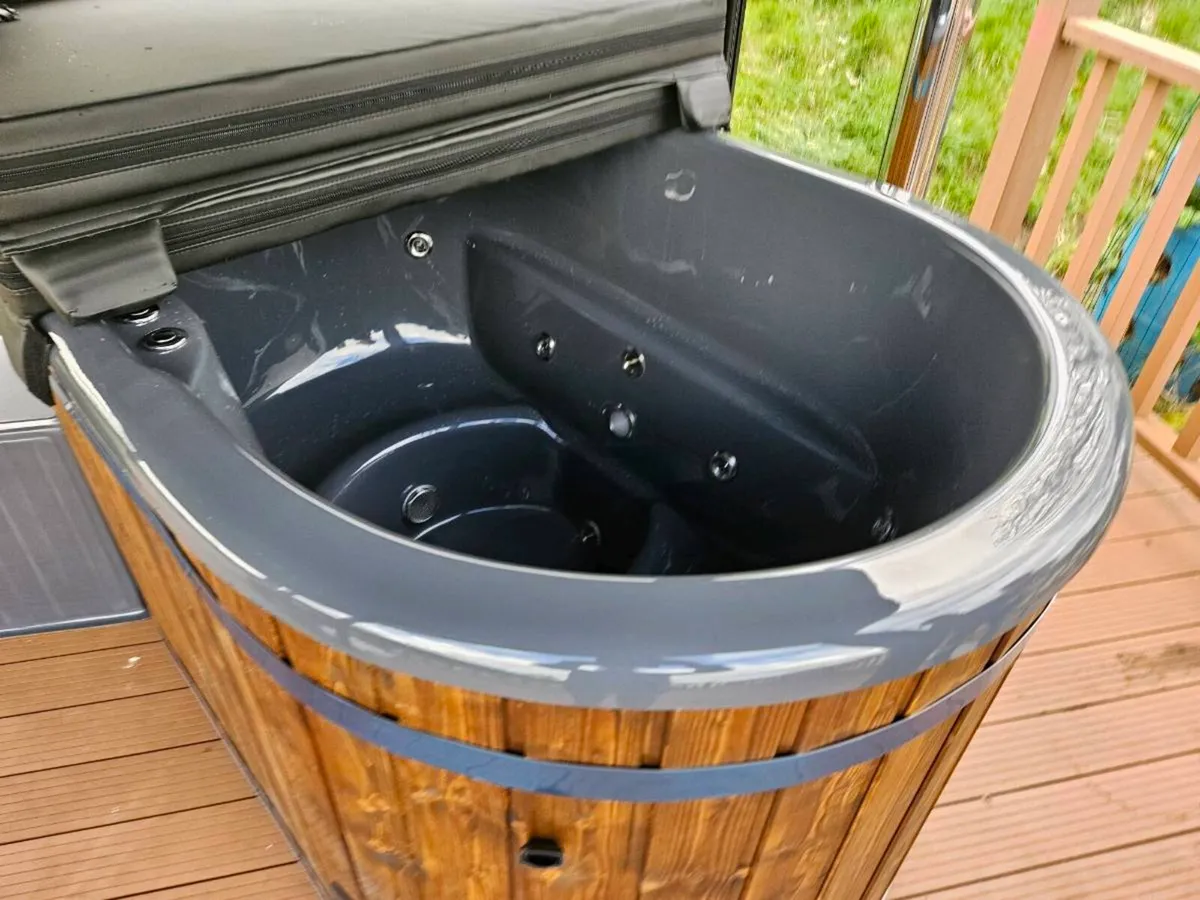 Hot tub - Jacuzzi (spa) 2 or 6 seater - Image 4