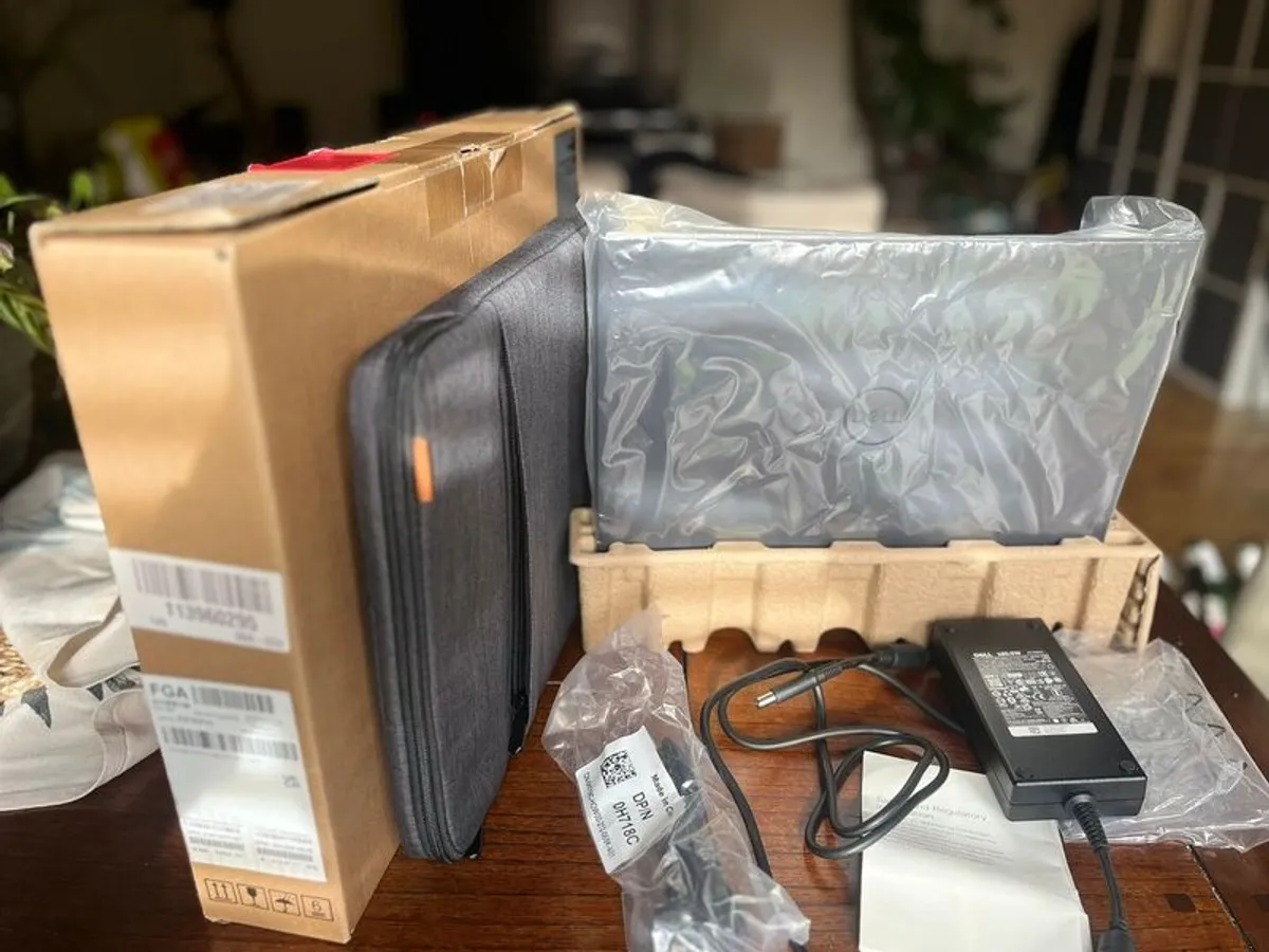 DELL G15 5511- 15.6" FullHD 120Hz Gaming Laptop - Image 2