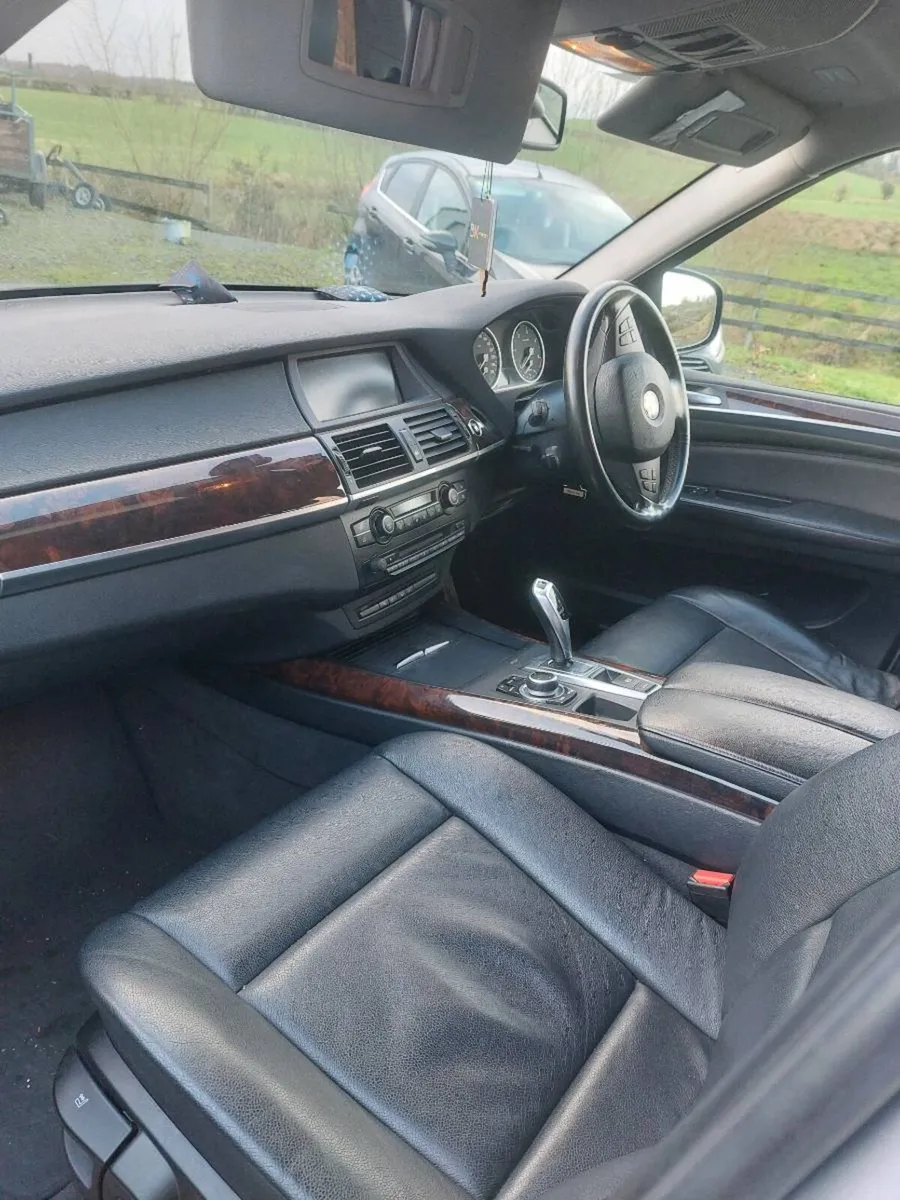 Bmwx5 - Image 1