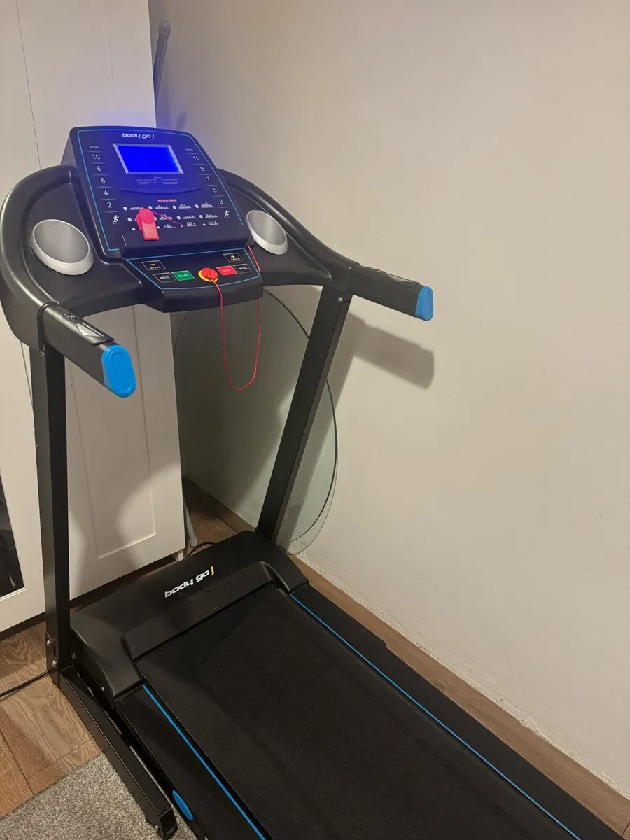 Treadmill - Image 1