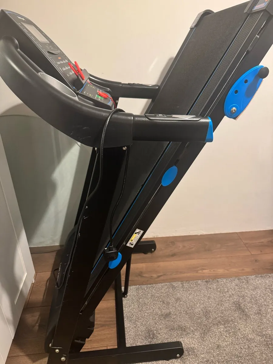 Treadmill - Image 2