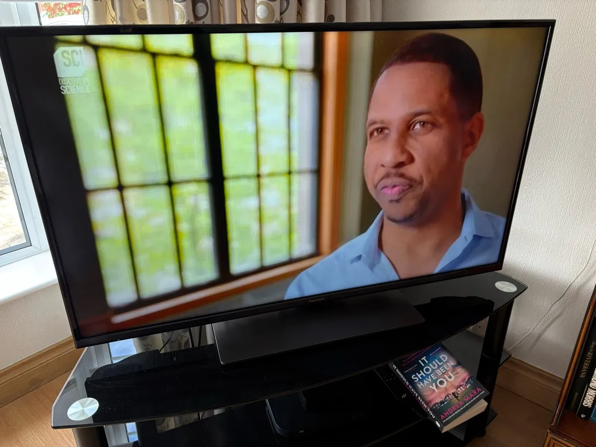 Panasonic 43in Smart TV