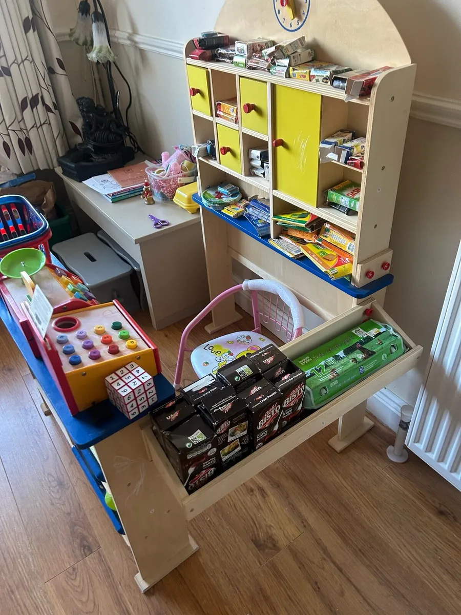 Shop & Kitchen - Image 4