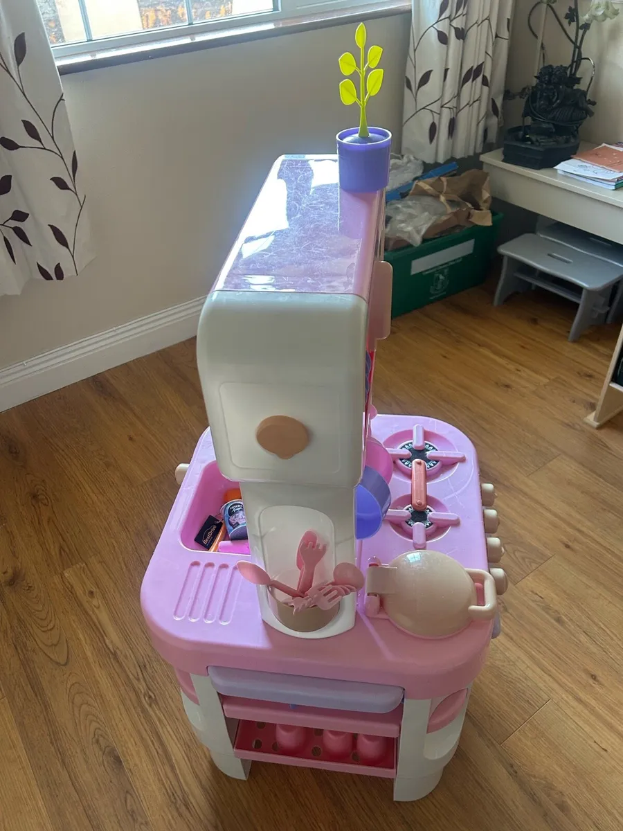 Shop & Kitchen - Image 1