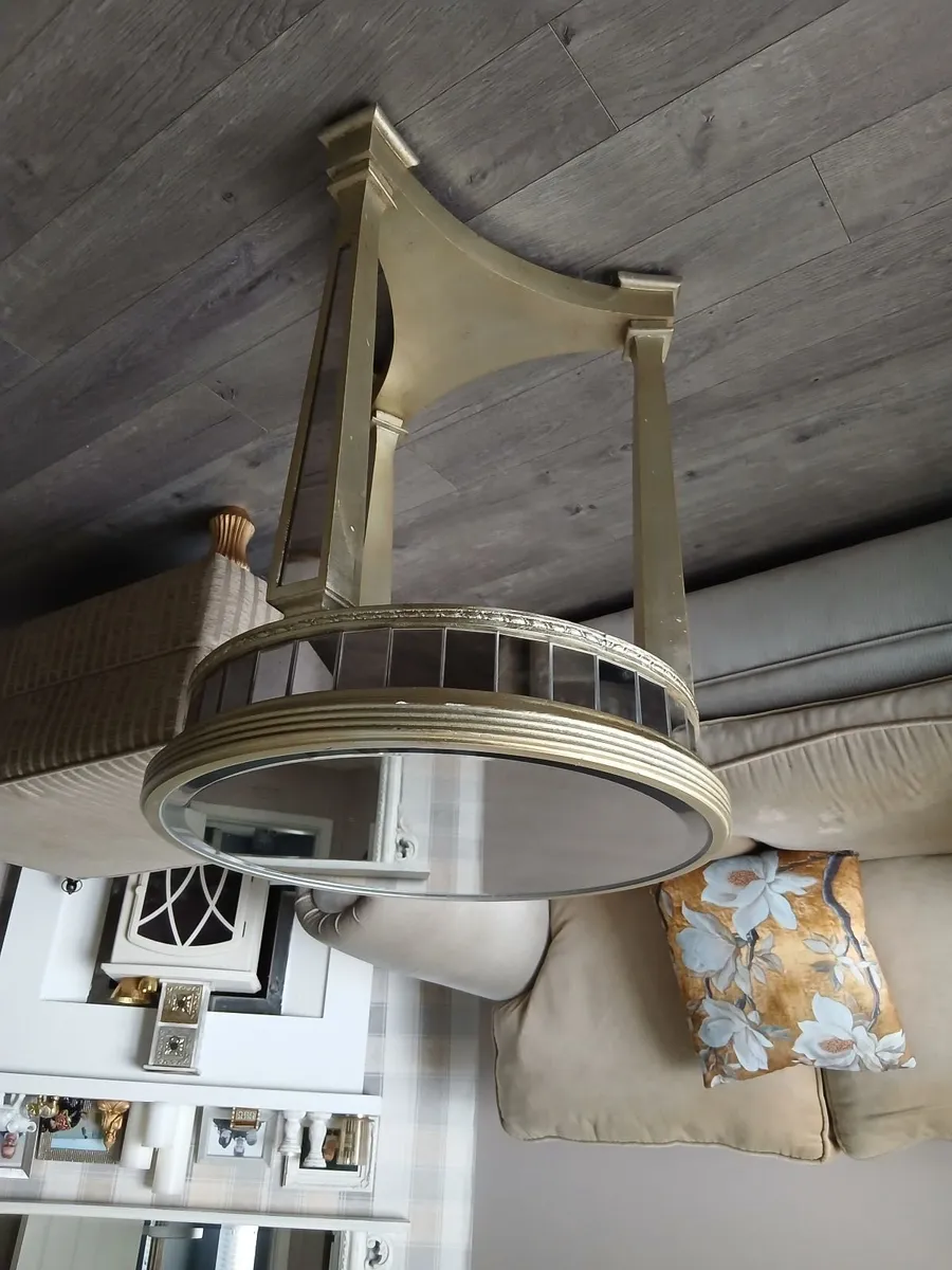 Beautiful lamp table - Image 2