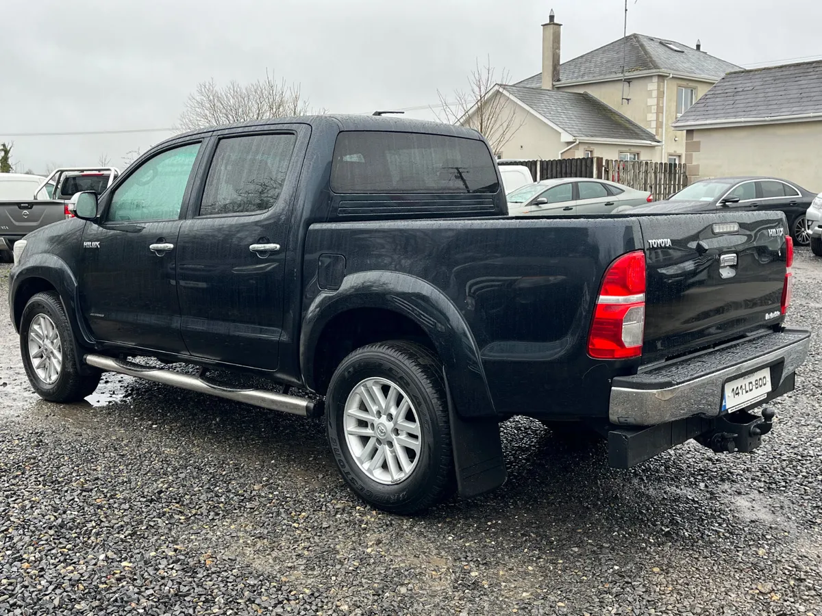 2014 TOYOTA HILUX 3.0 INVINCIBLE *NO VAT* - Image 4