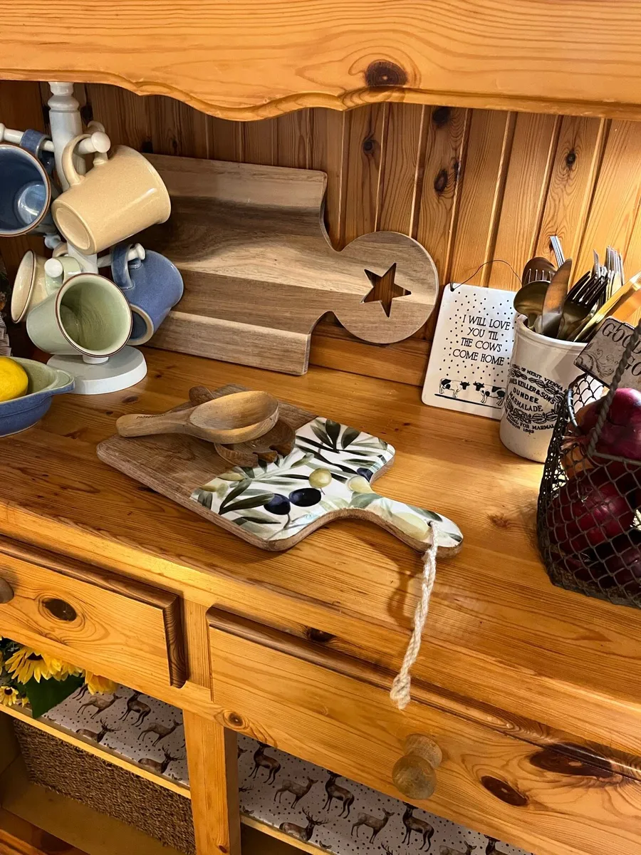 Dresser / display unit / storage cabinet - Image 4