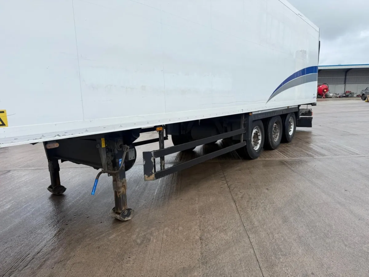 2010 SCHMITZ MULTI-TEMP FRIDGE TRAILER - Image 3