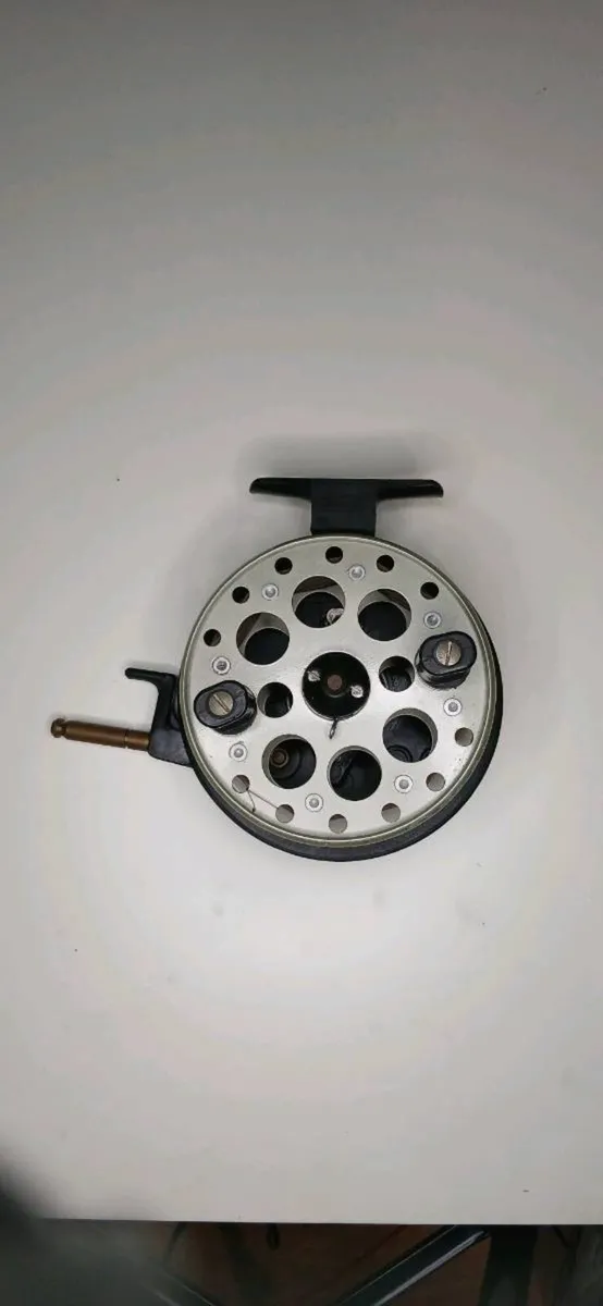 Shakespeare piranha centrepin - Image 1