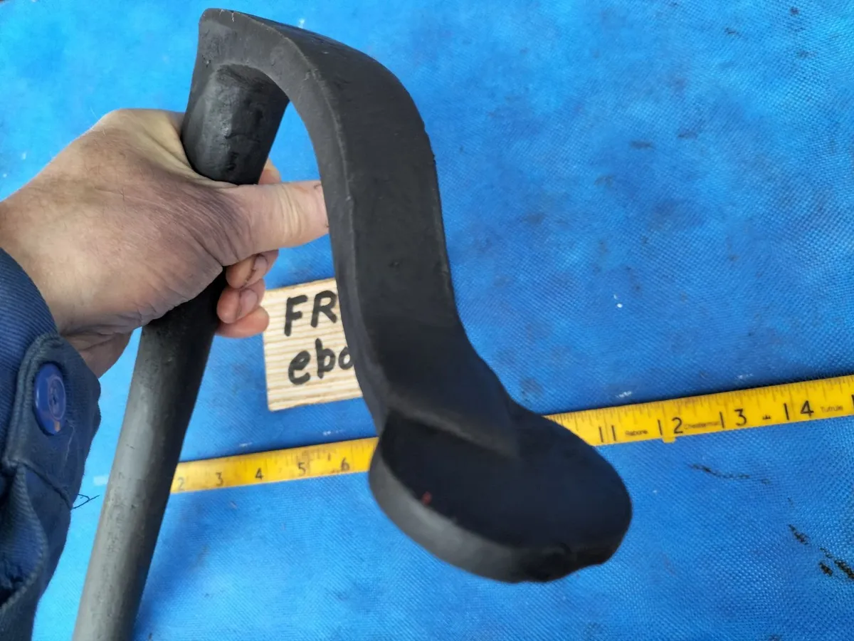 Heavy Duty Holdfast - Image 2