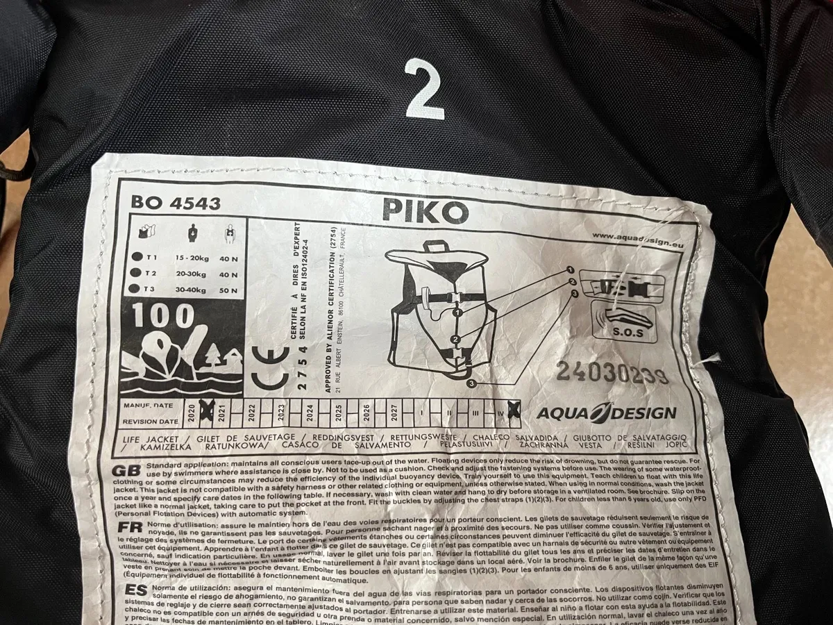 Piko Life vest - Image 4
