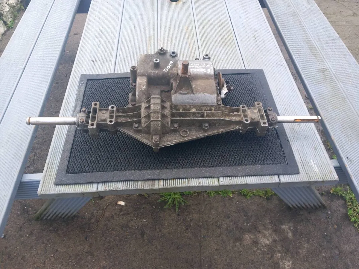 Countax/Westwood manual transmission - Image 3