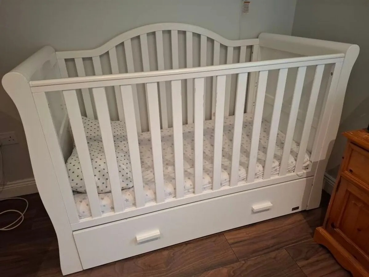 Br Baby white Oslo sleigh cot bed - Image 1