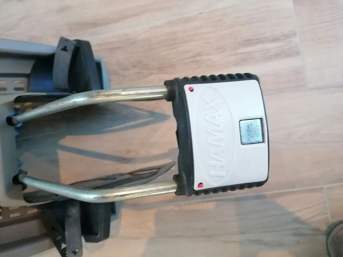 Hamax Child Bike Seat – Grey / Orange - Image 3