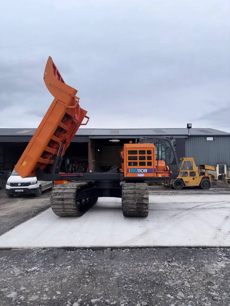 Hitachi EG110R swivel track dumper - Image 2