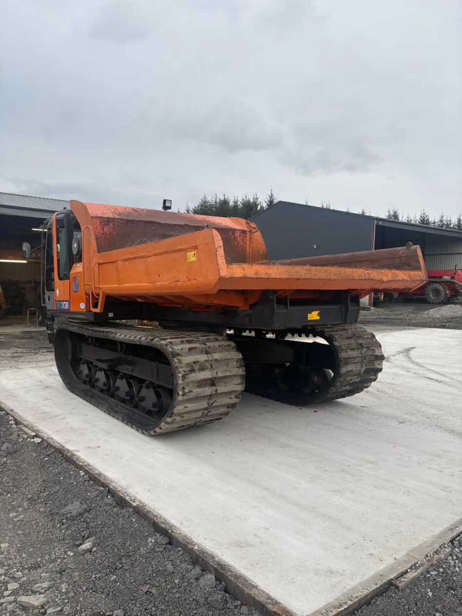 Hitachi EG110R swivel track dumper - Image 4