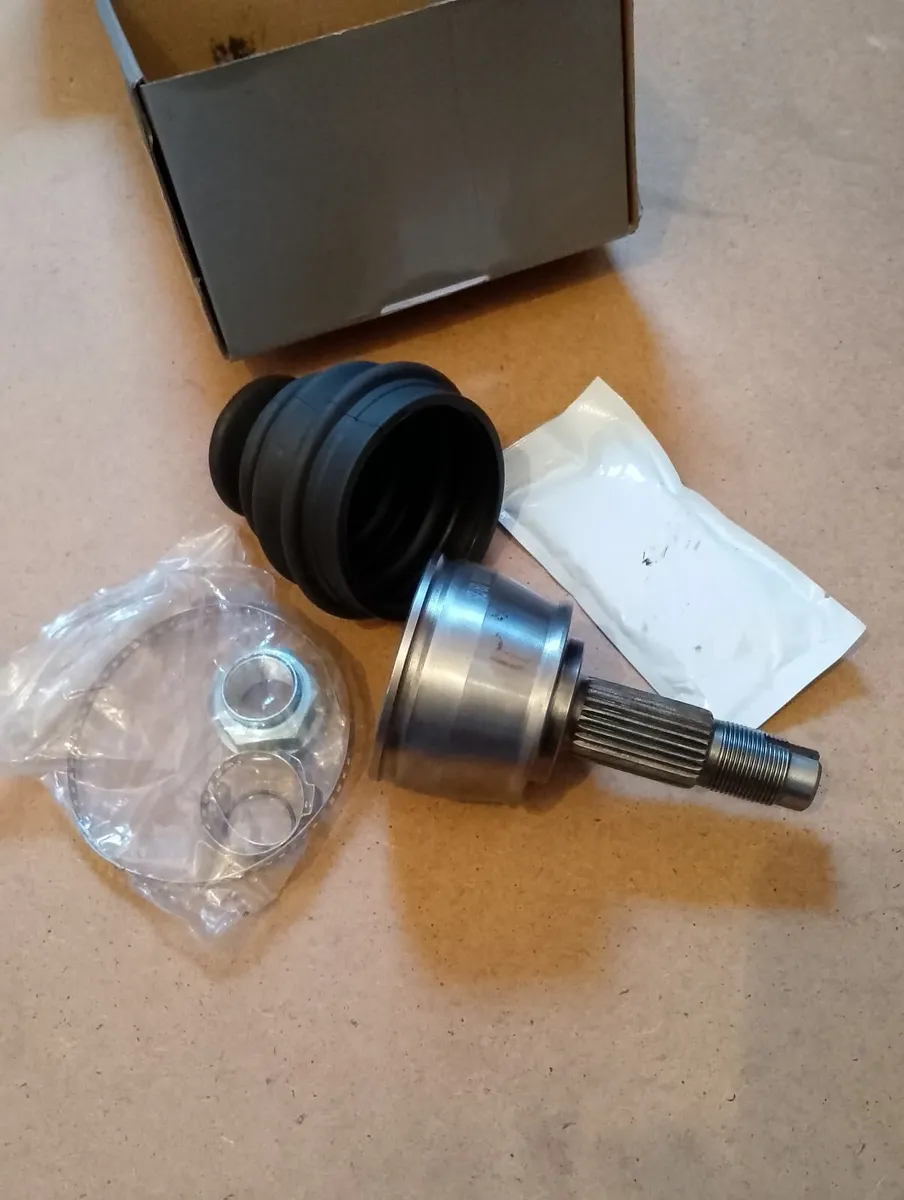 Fiat 500 Bravo panda Stilo Doblo cv joint - Image 1