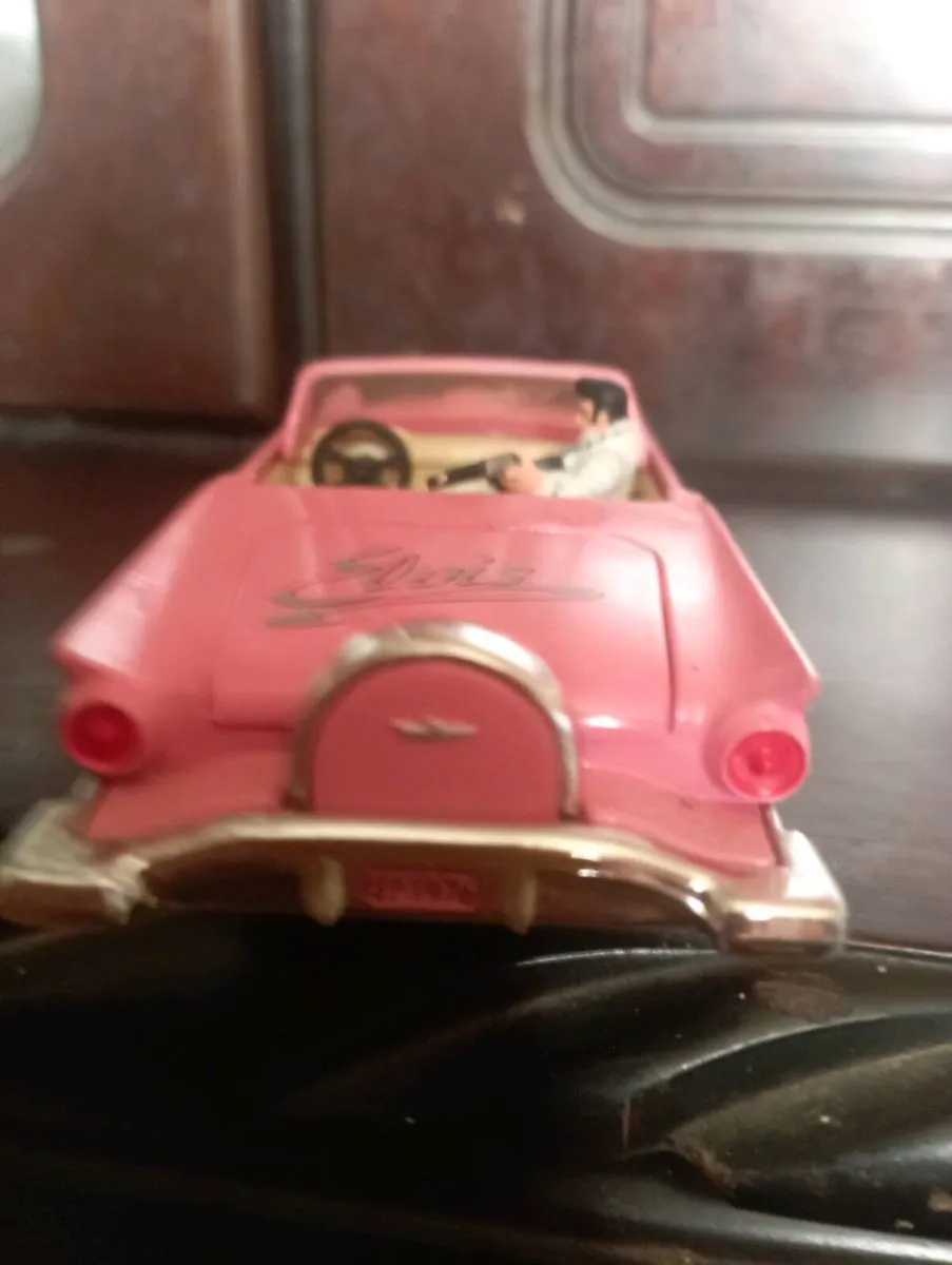 CORGI 1-36 SCALE DIE-CAST 1957 ELVIS THURDERBIRD - Image 4