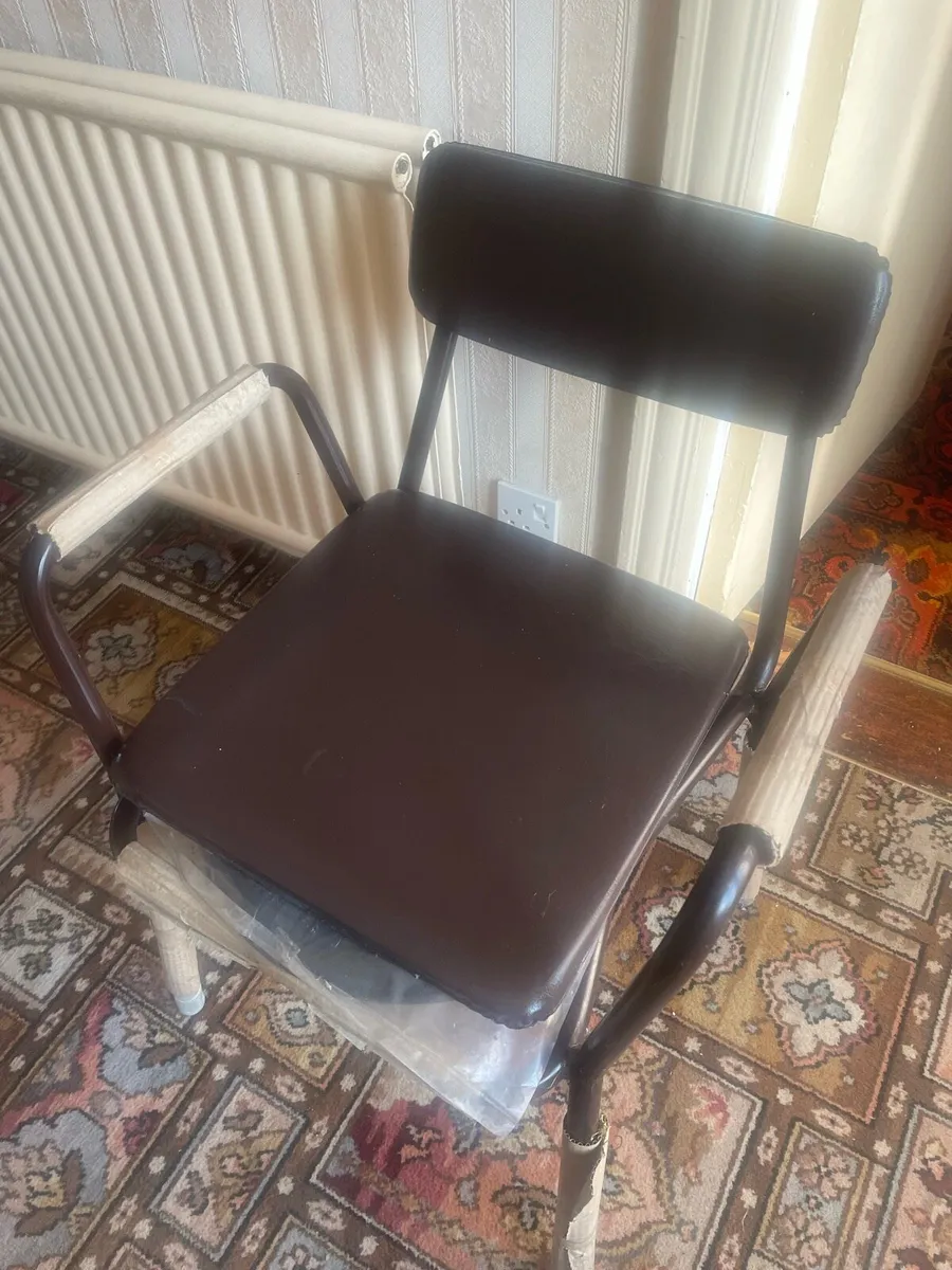 Commode toilet chair - Image 1