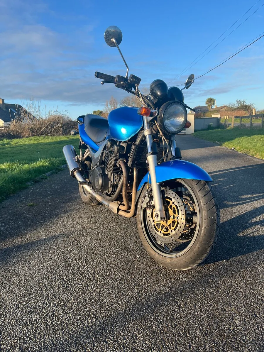 Kawasaki ZR-7 - Image 1