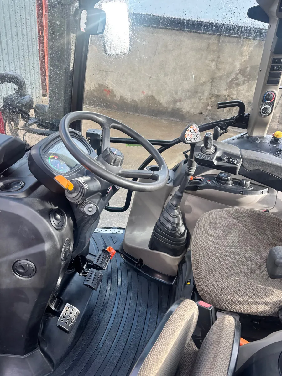 CASE IH FARMALL 115U PRO - Image 4