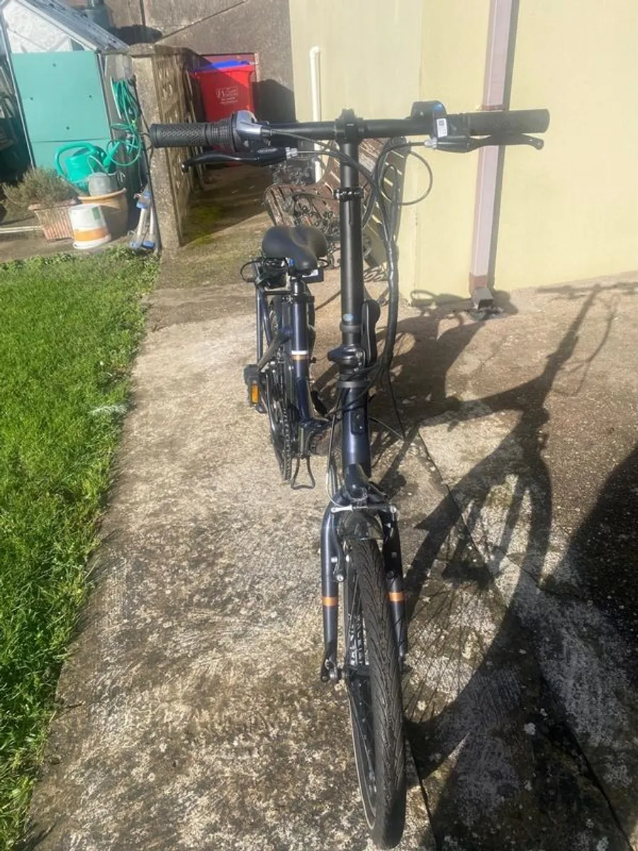 Raleigh Stow-E-Way Electric Folding Bike - Image 2