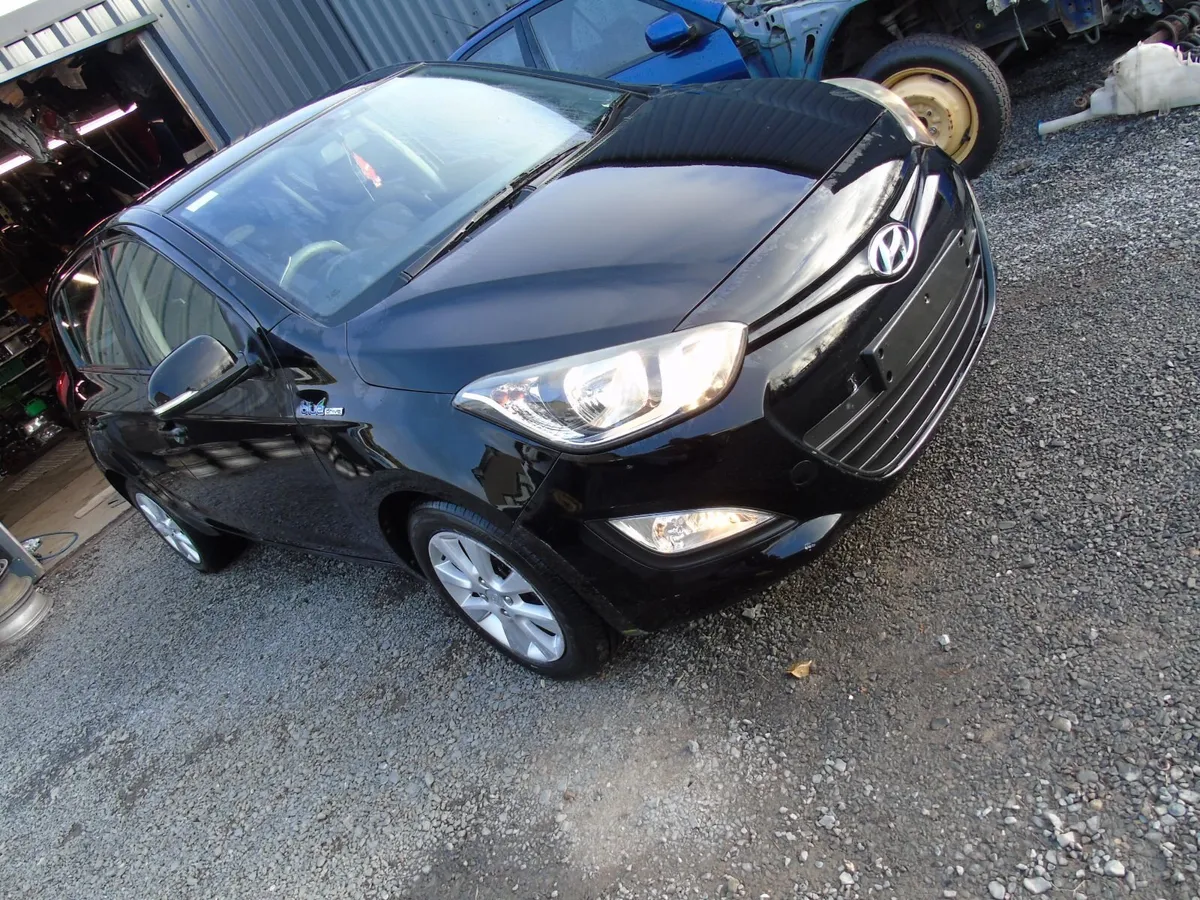 hyundai i20 1.4 diesel breaking 2014 model - Image 1