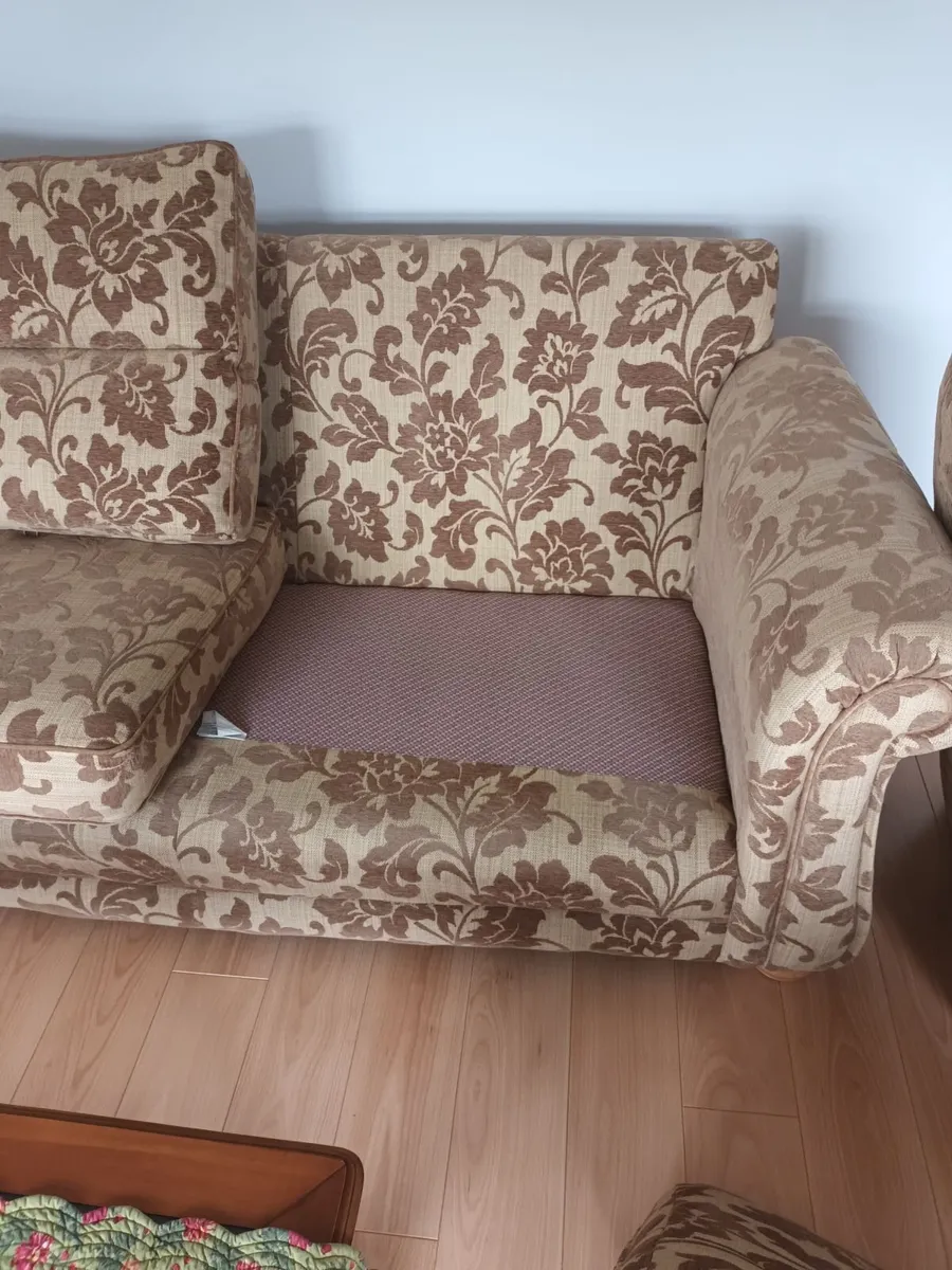 2 Seater couch - Image 2