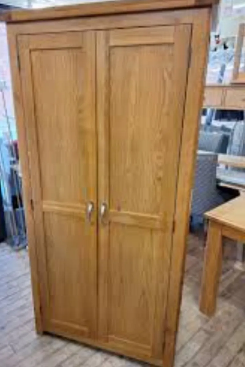 Solid oak double door wardrobe - Image 1