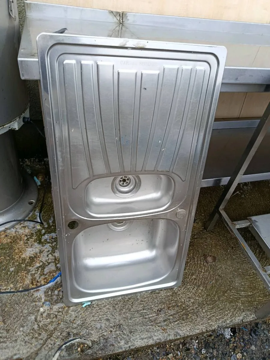 Stainless steel sink - Image 1