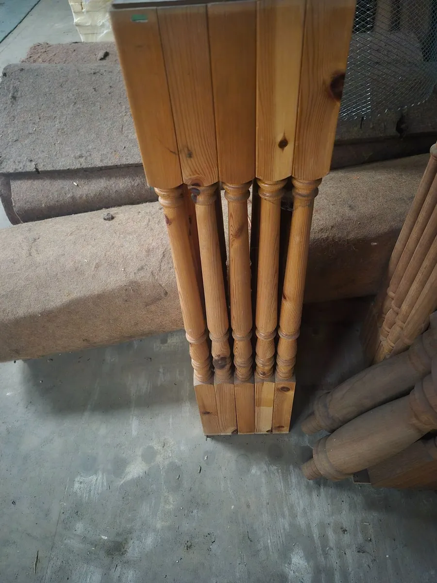 Stairs spindles - Image 1