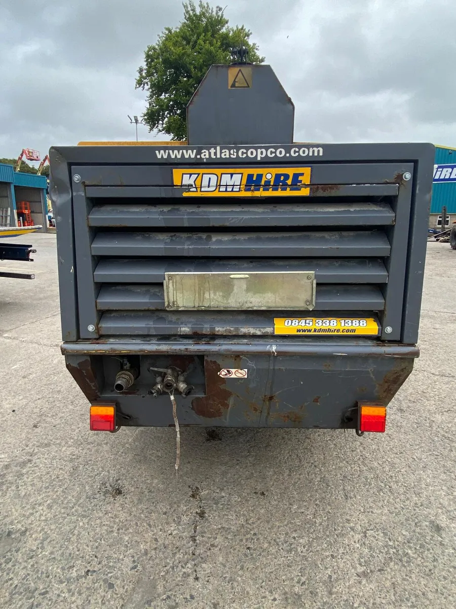 2014 ATLAS COPCO XAS186 400CFM COMPRESSOR - Image 3