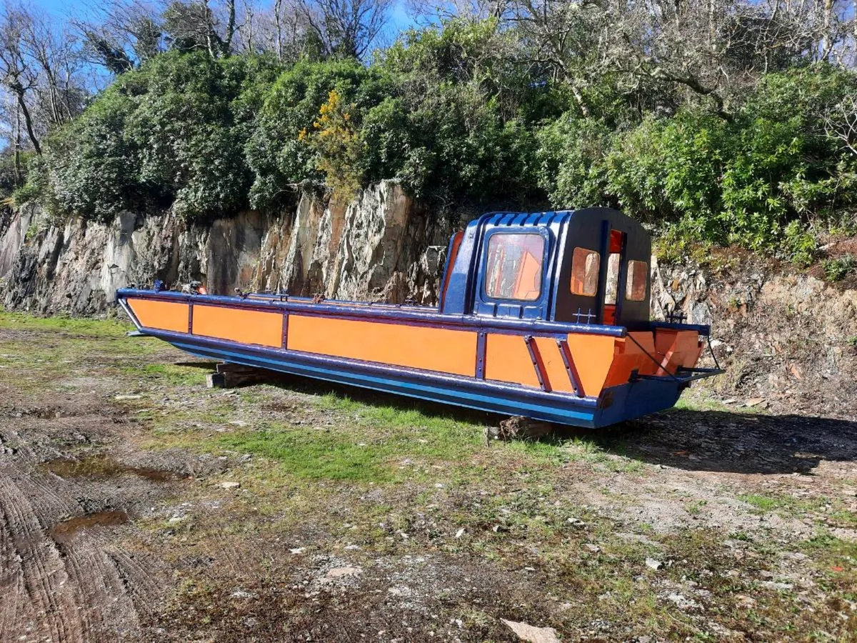 Fibeeglass Landing craft - Image 2